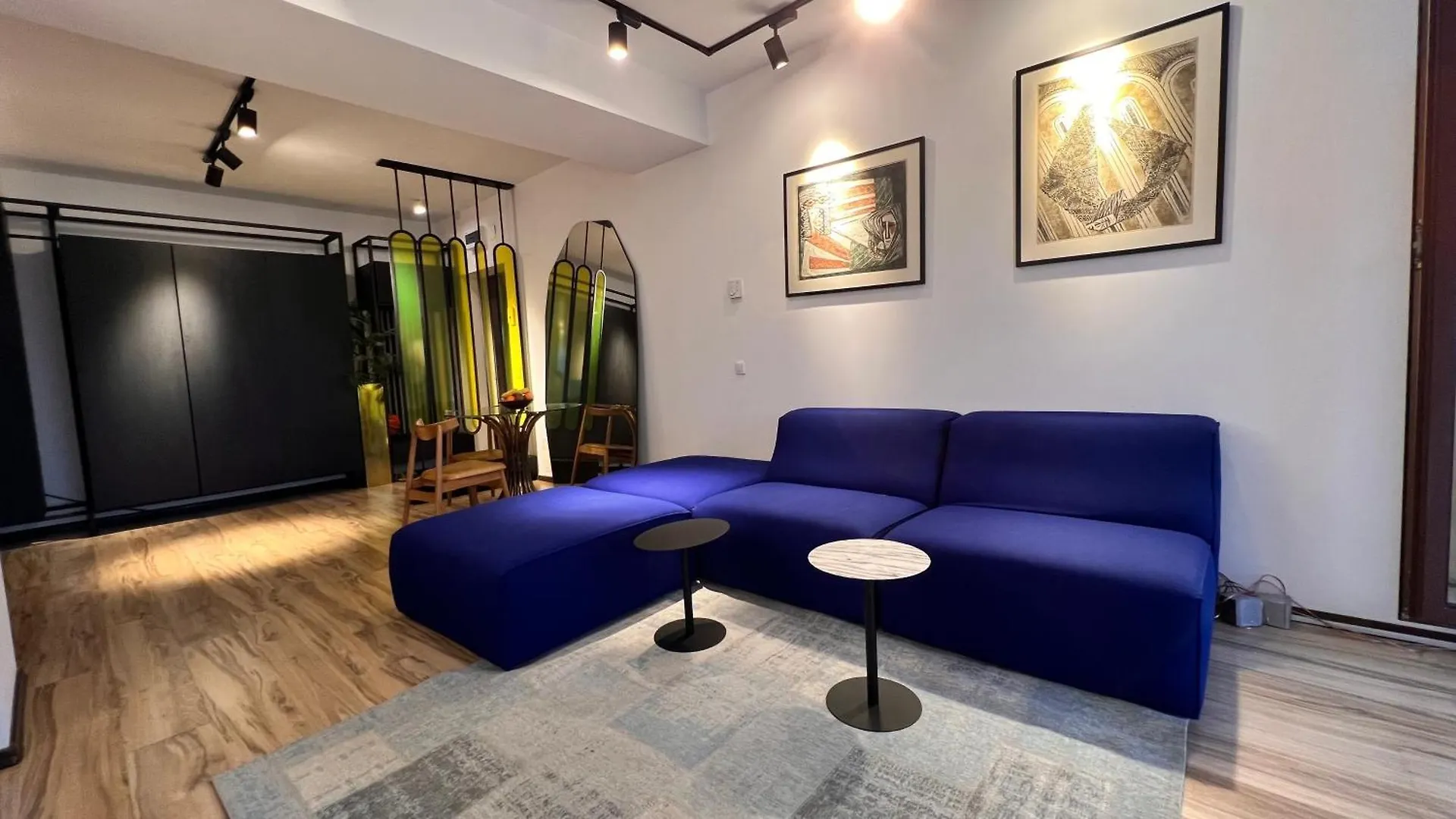 MyPlace Herăstrău Bucureşti 0*,  România